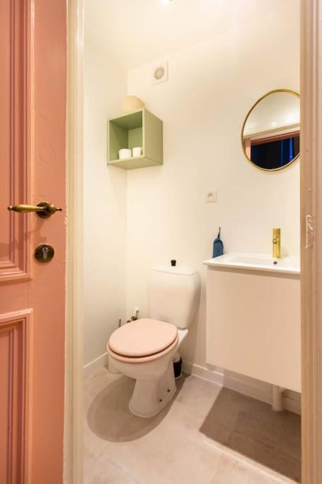 Pink Fairytale-Like Apartment Antverpy Exteriér fotografie